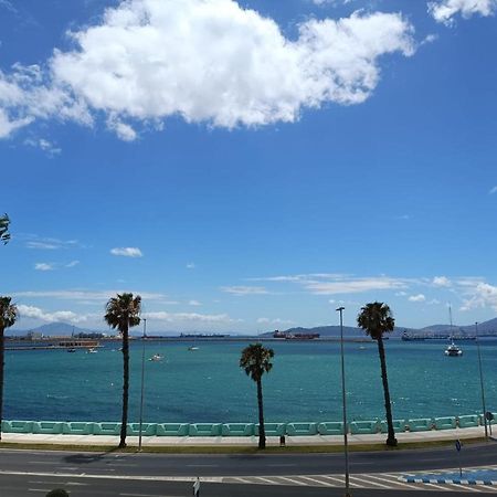 Vistas A 3 Paises Y 2 Continentes 1º Linea De Playa A 5 Minutos De Gibraltar Lejlighed La Línea de la Concepción Eksteriør billede